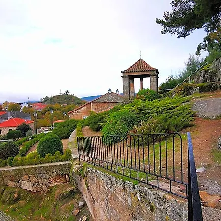 Πανσιόν Casa Do Castelo 3*