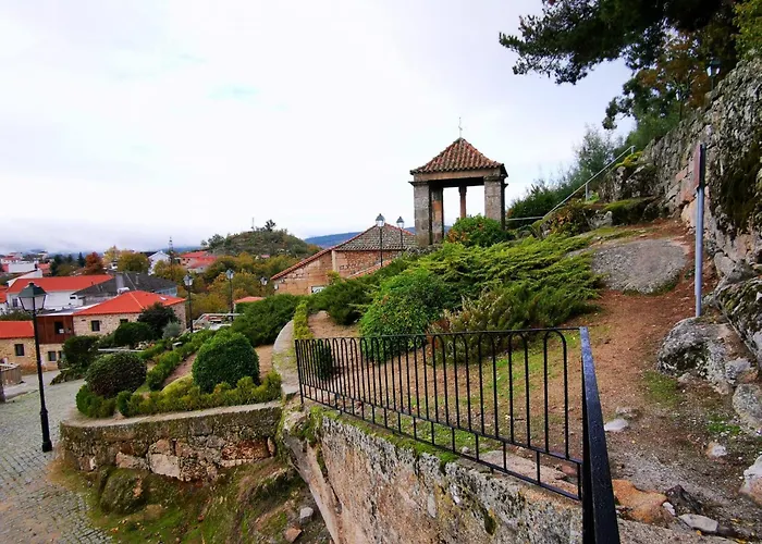 Casa Do Castelo Pensionat Sernancelhe